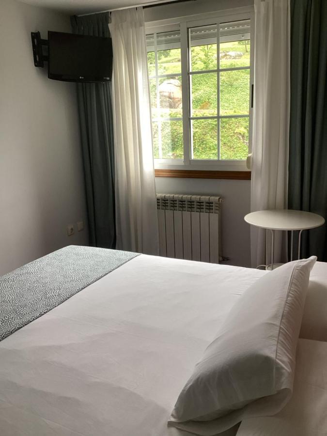 Saudade Hostal Cafeteria Ла Коруня Екстериор снимка