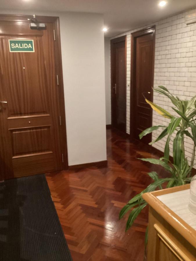 Saudade Hostal Cafeteria Ла Коруня Екстериор снимка